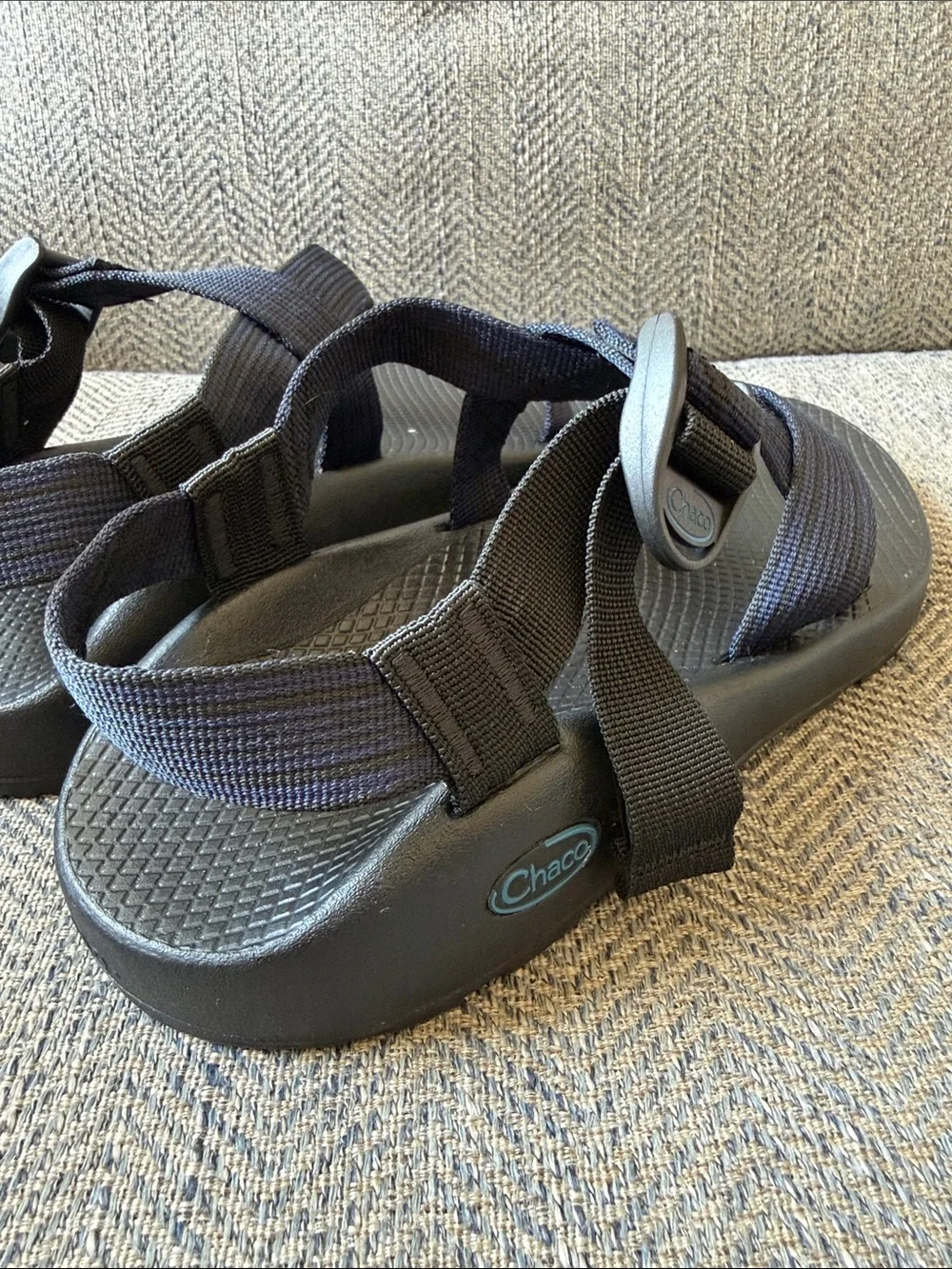 Chaco Men’s Z/Cloud Blue Striped Black Sandals Size: 9